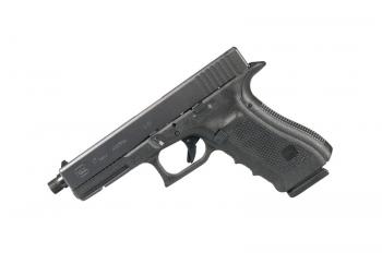 Glock 17 Gen4 with threaded barrel
