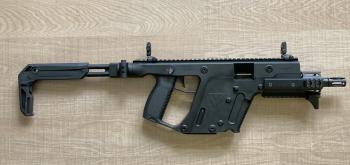 Samonabíjecí pistole Kriss Vector SBR, . 45 AUTO