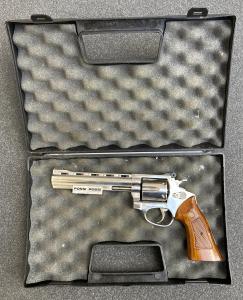 Revolver Rossi  mod. 483, .22 LR