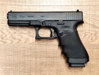 Samonabíjecí pistole GLOCK 17 , 9 mm Luger