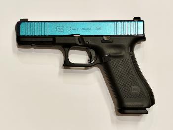 Glock 17 Gen5/ FS, ráže 9 mm Luger CERAKOTE závěr CHAMELEON + mířidla Night Fision