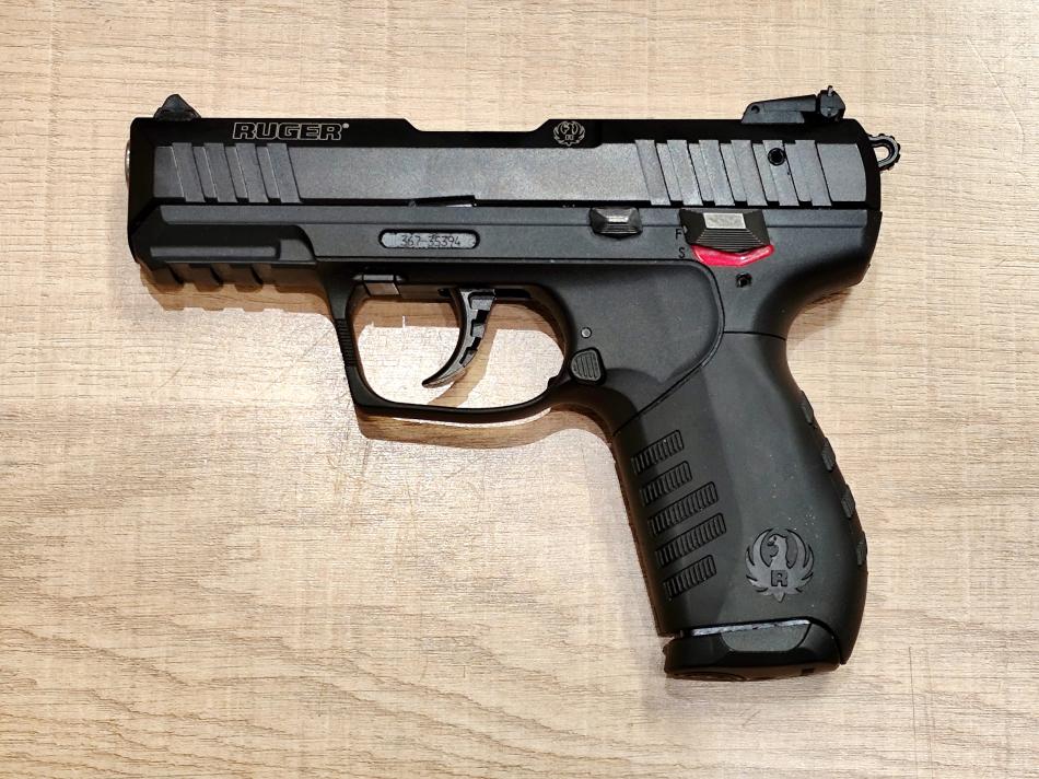 Pistole samonabíjecí RUGER SR22, .22 LR