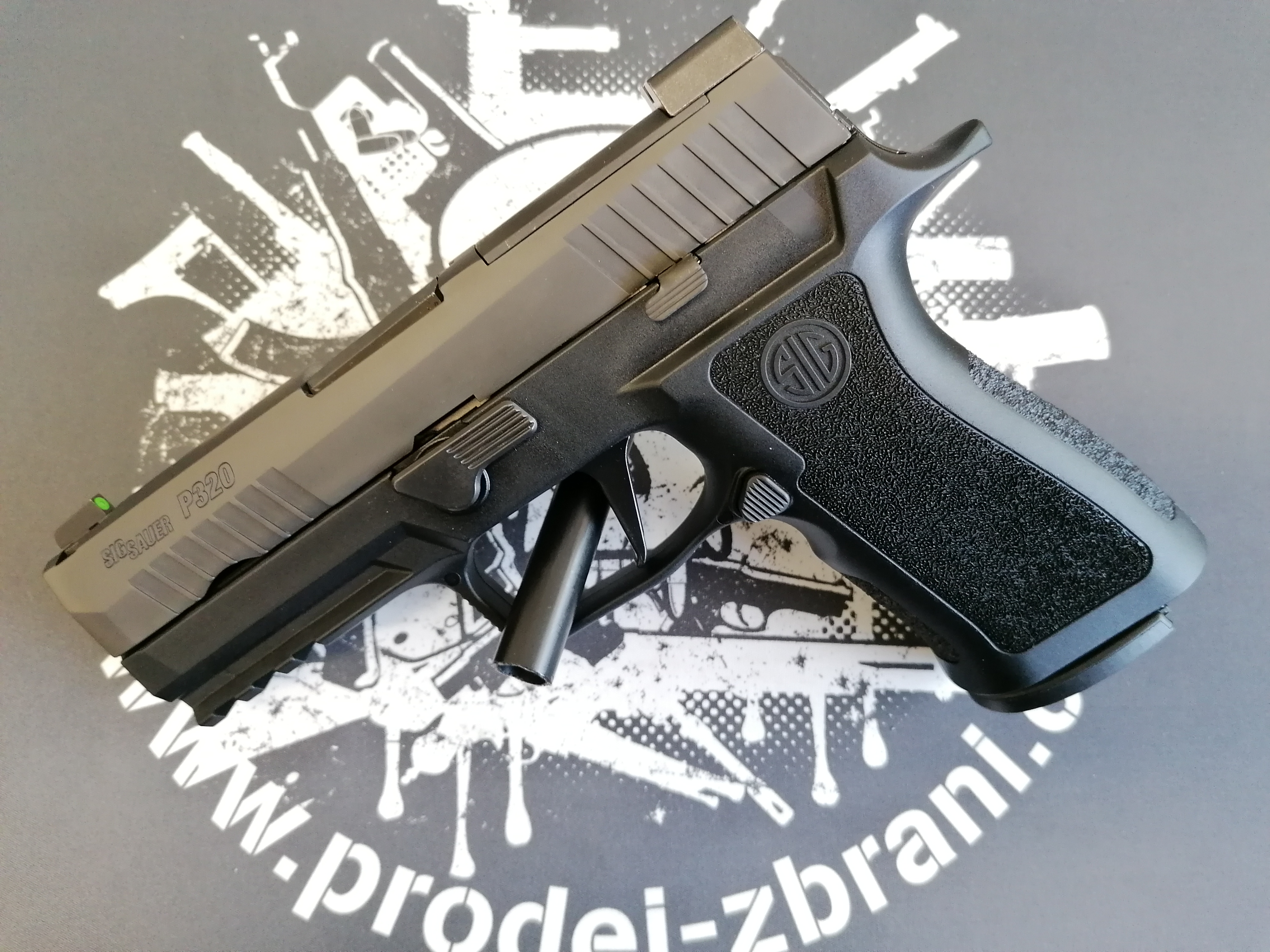 P320 XCARRY R2